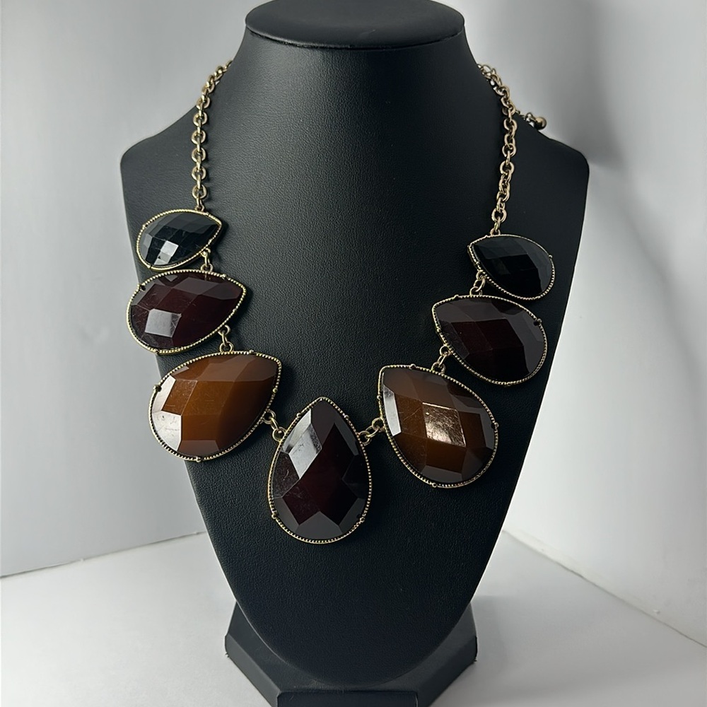 Statement necklace - Picture 3 of 5